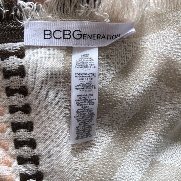 BCBGeneration Patterned Scarf - Picture 6 of 6